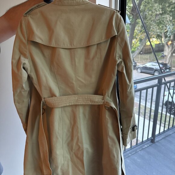 Burberry trench size USA 14 - Picture 6 of 8